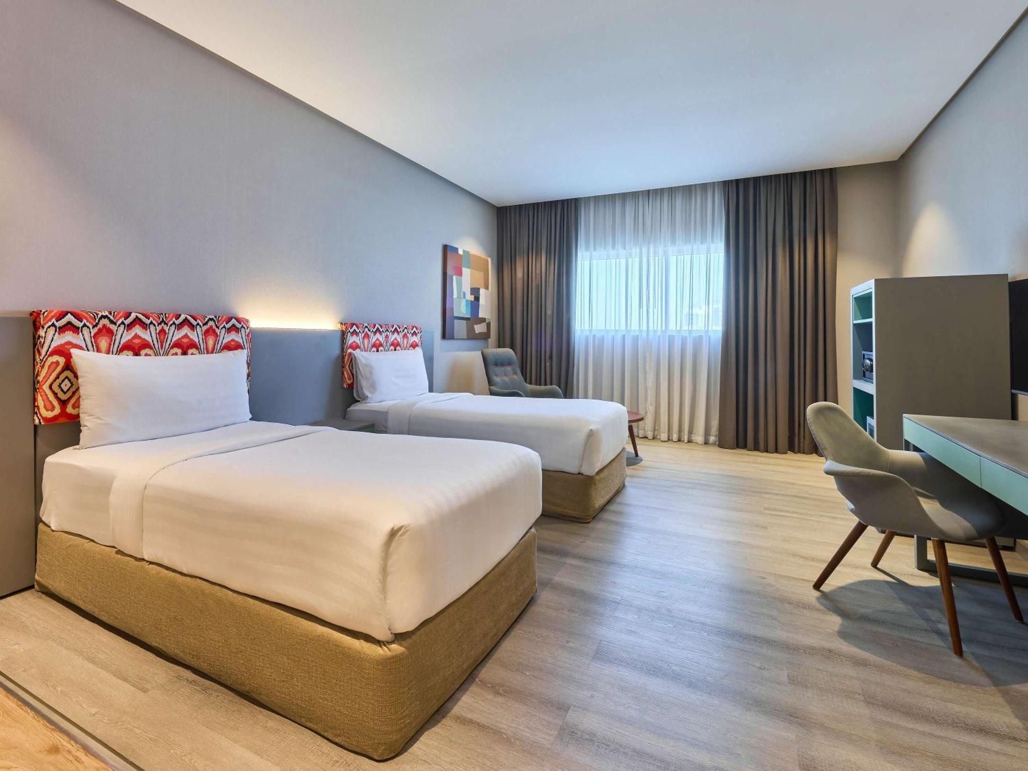 Ibis Styles Dubai Jumeira Экстерьер фото